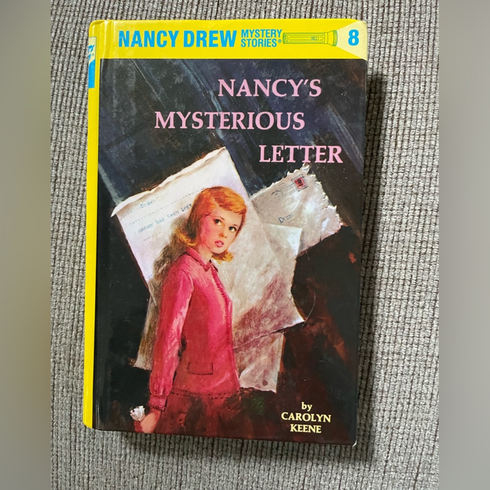 Nancy Drew's Mysterious Letter Book